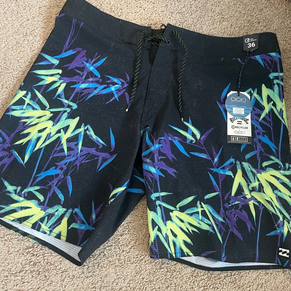Billabong Men’s Surf shorts size 36